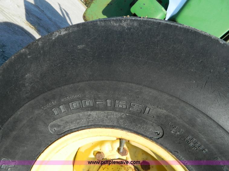 image for item D4477 1982 John Deere 4640 tractor