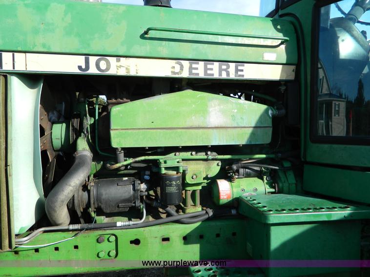 image for item D4477 1982 John Deere 4640 tractor