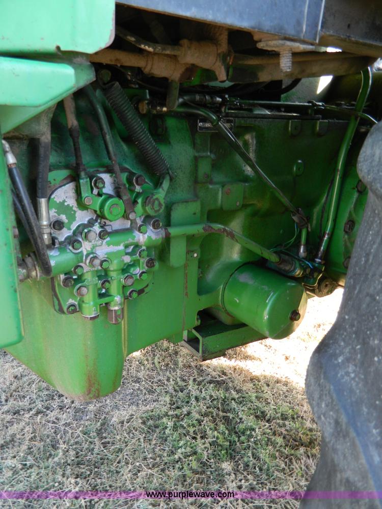 image for item D4477 1982 John Deere 4640 tractor