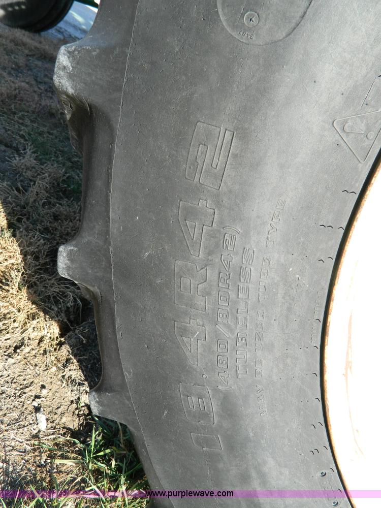 image for item D4477 1982 John Deere 4640 tractor