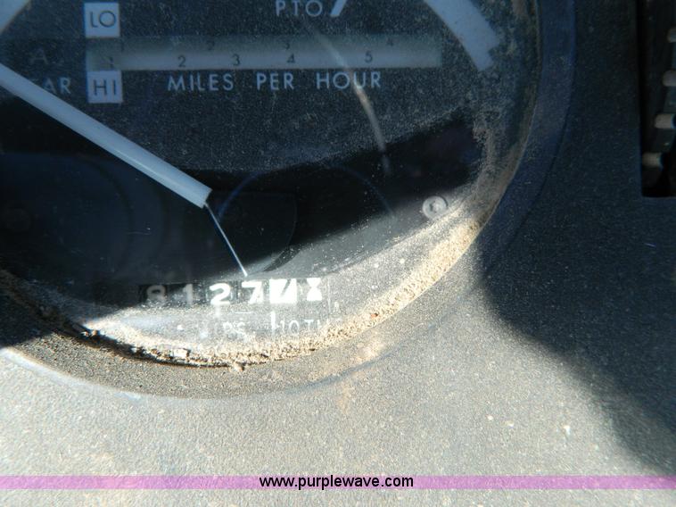 image for item D4477 1982 John Deere 4640 tractor