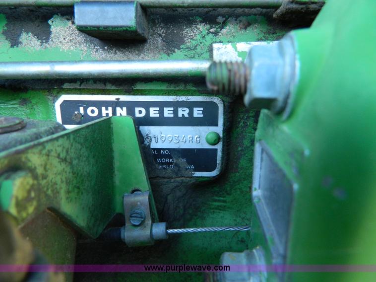 image for item D4477 1982 John Deere 4640 tractor
