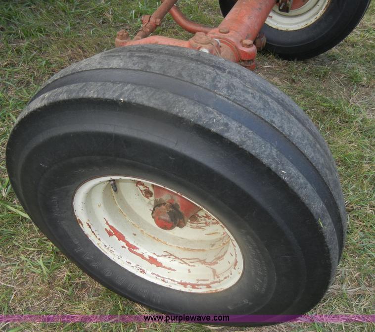 image for item D4936 1966 Mccormick Farmall F806 Turbo tractor