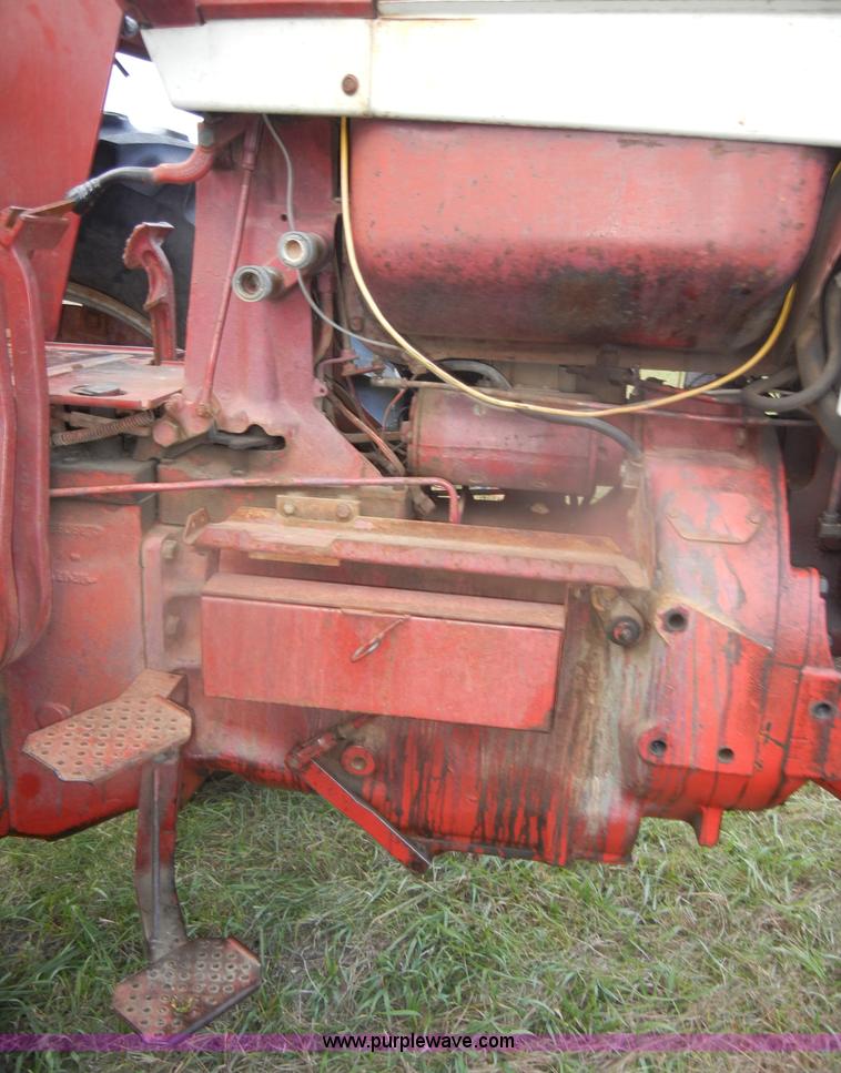 image for item D4936 1966 Mccormick Farmall F806 Turbo tractor