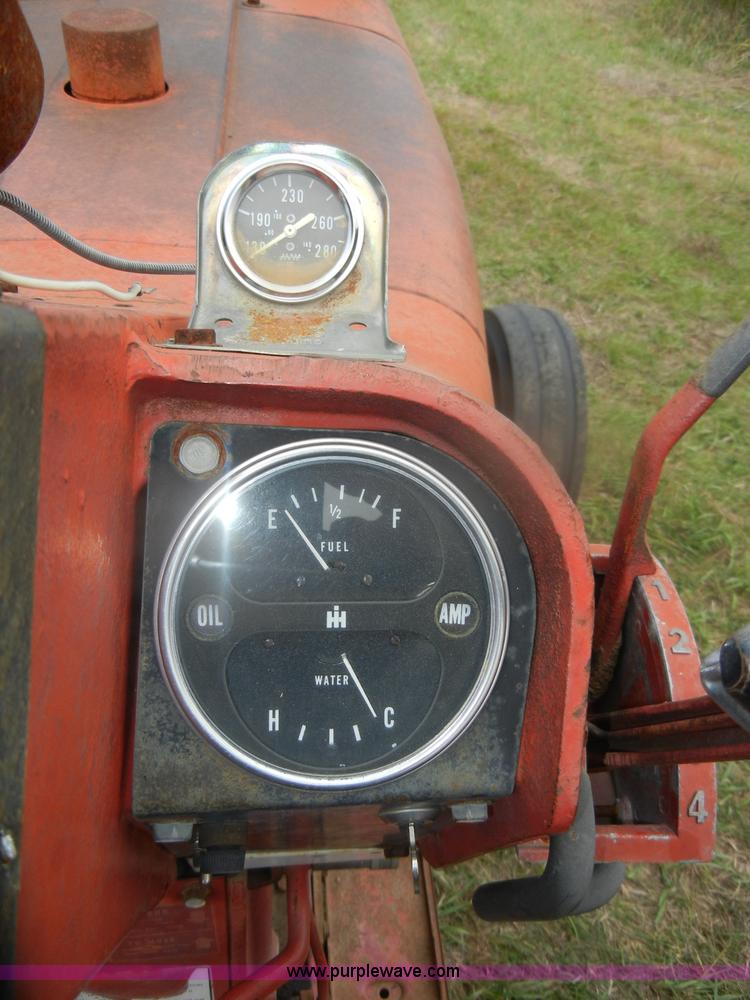 image for item D4936 1966 Mccormick Farmall F806 Turbo tractor