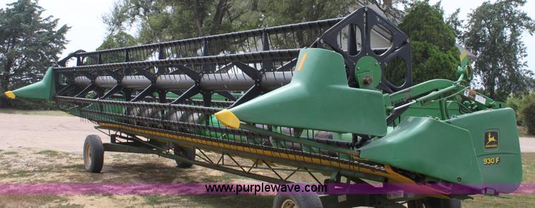 image for item D5287 2000 John Deere 930F flex header
