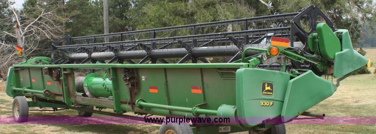 image for item D5287 2000 John Deere 930F flex header