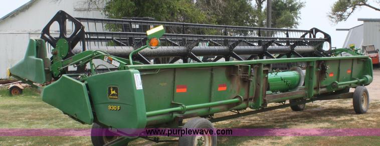 image for item D5287 2000 John Deere 930F flex header
