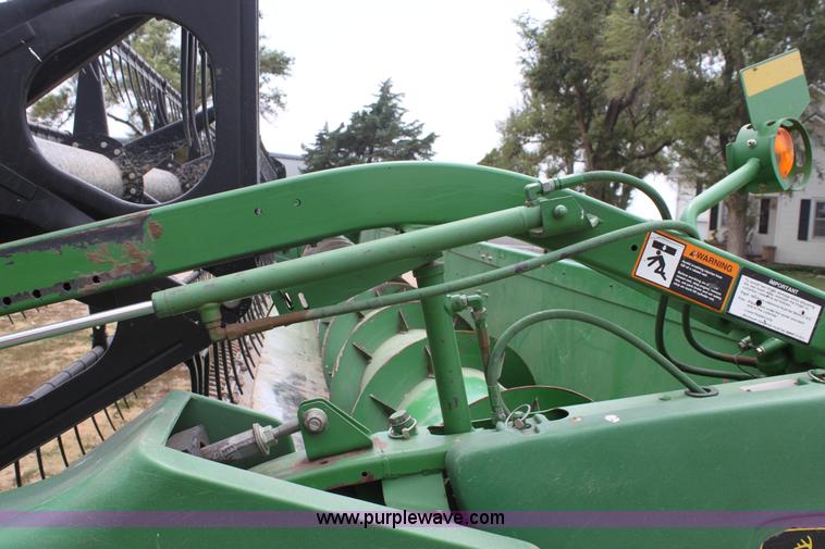 image for item D5287 2000 John Deere 930F flex header