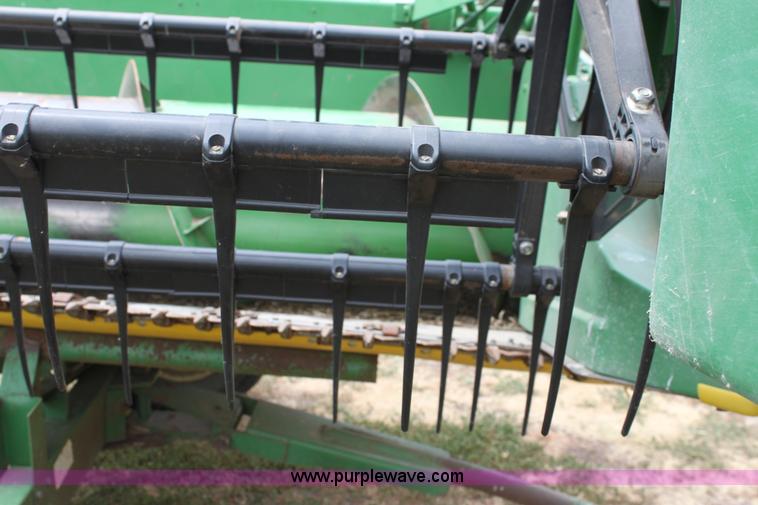 image for item D5287 2000 John Deere 930F flex header