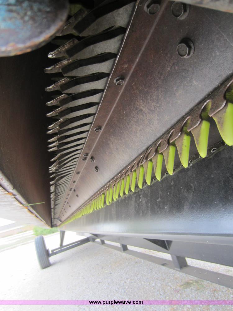 image for item D5678 1995 Shelbourne Reynolds CX84 28' stripper header