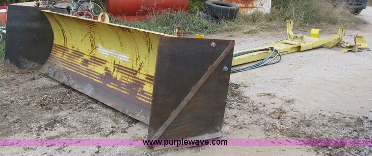 image for item E5511 Degelman hydraulic dozer blade