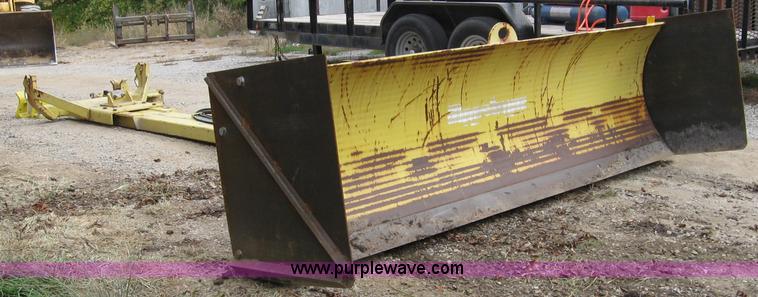 image for item E5511 Degelman hydraulic dozer blade