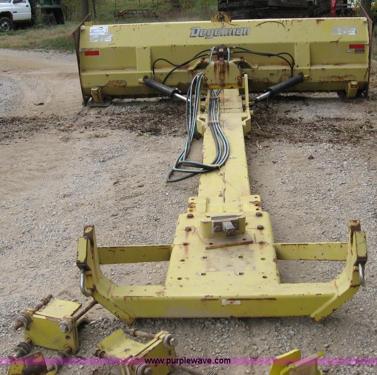 image for item E5511 Degelman hydraulic dozer blade