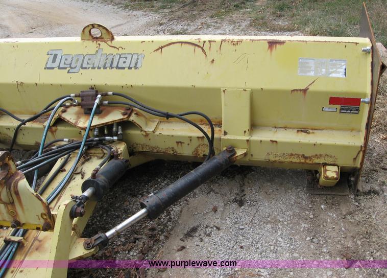 image for item E5511 Degelman hydraulic dozer blade