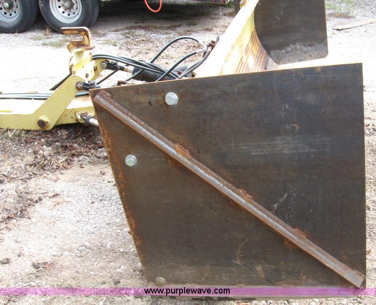 image for item E5511 Degelman hydraulic dozer blade