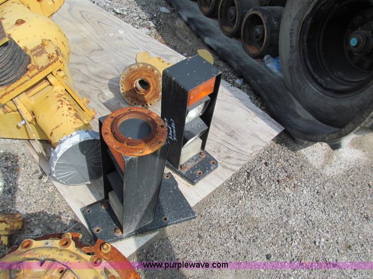 image for item E5515 Caterpillar Challenger 75 track tractor