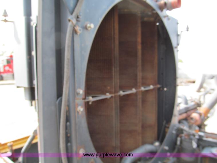 image for item E5515 Caterpillar Challenger 75 track tractor