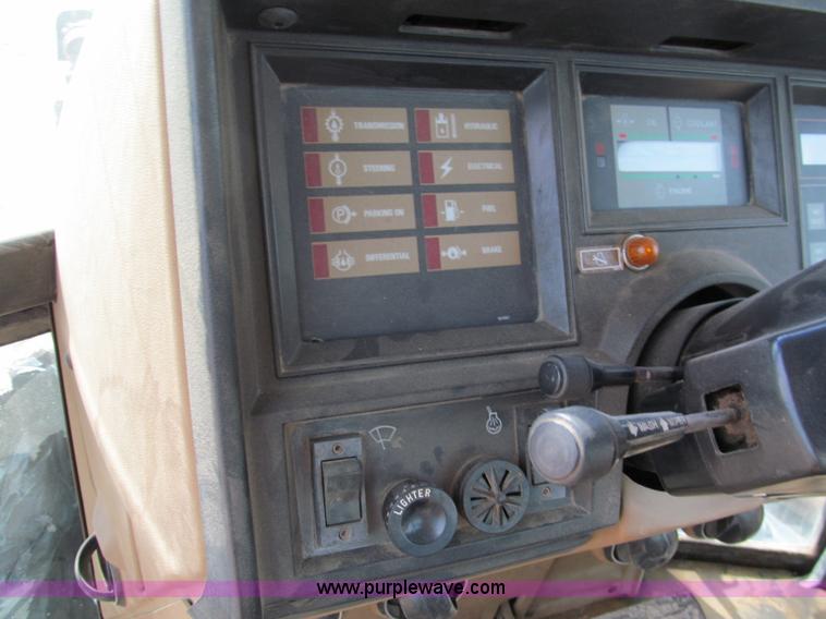 image for item E5515 Caterpillar Challenger 75 track tractor