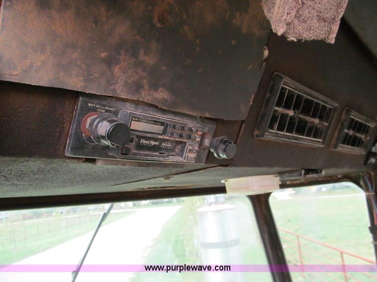 image for item E5547 1975 Steiger Turbo Tiger II ST320 4WD tractor