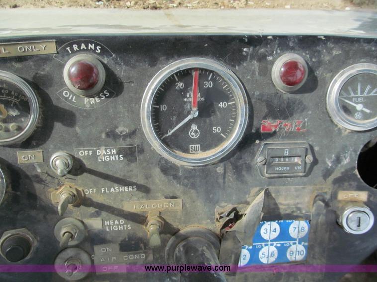 image for item E5547 1975 Steiger Turbo Tiger II ST320 4WD tractor