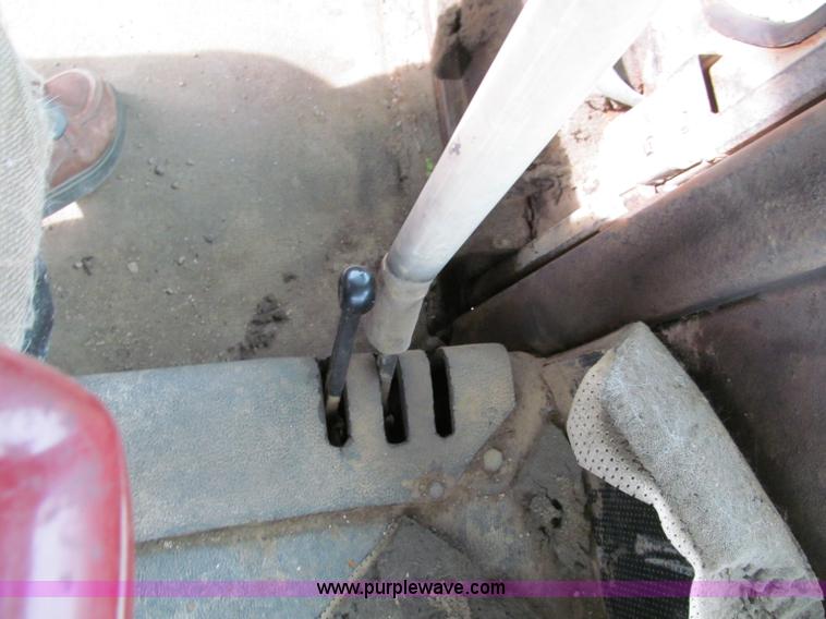 image for item E5547 1975 Steiger Turbo Tiger II ST320 4WD tractor