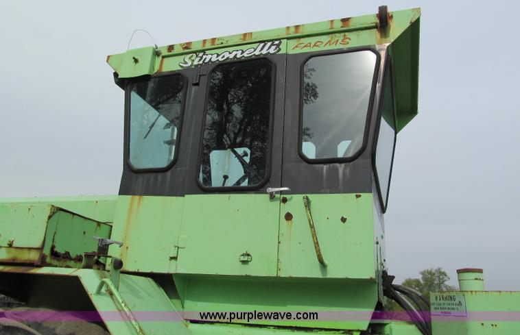 image for item E5547 1975 Steiger Turbo Tiger II ST320 4WD tractor