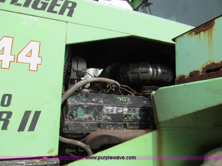 image for item E5547 1975 Steiger Turbo Tiger II ST320 4WD tractor