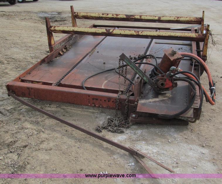 image for item E5548 Farm Hand bale accumulator