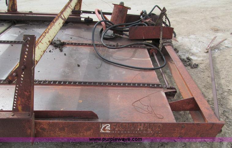 image for item E5548 Farm Hand bale accumulator