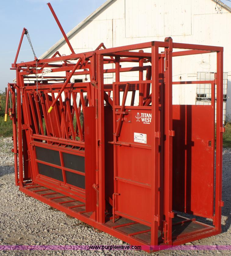 image for item F2609 Titan West Inc. cattle chute
