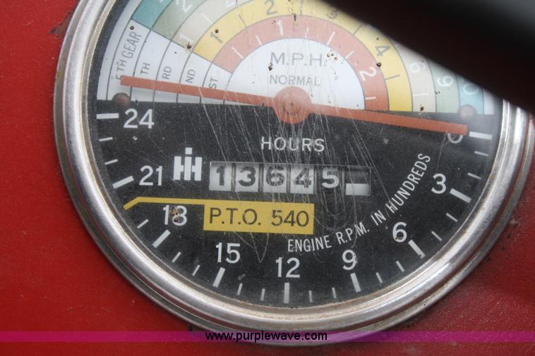 image for item F2633 1964 International 606 tractor