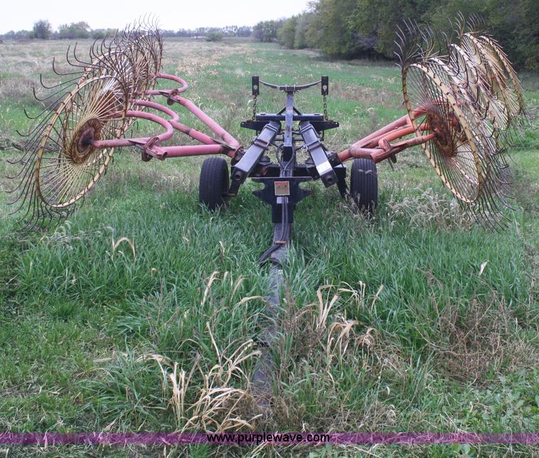 image for item F2681 10 wheel rake with Helderman cart