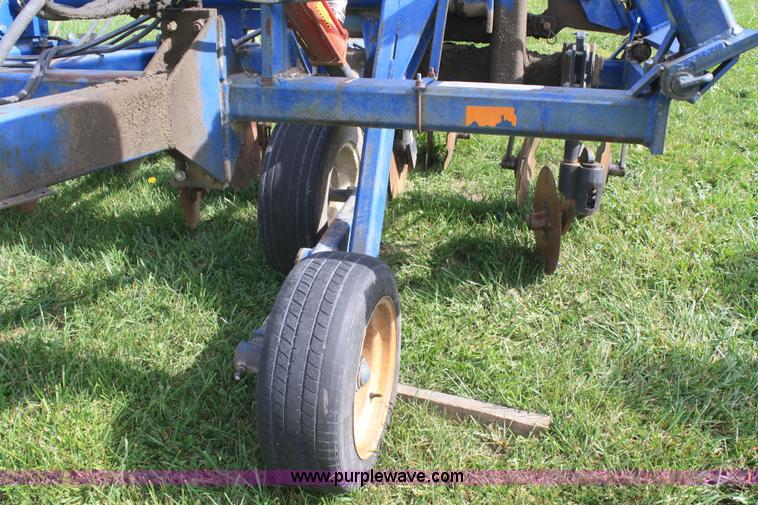 image for item F2694 Blu-Jet Landwalker anhydrous ammonia applicator