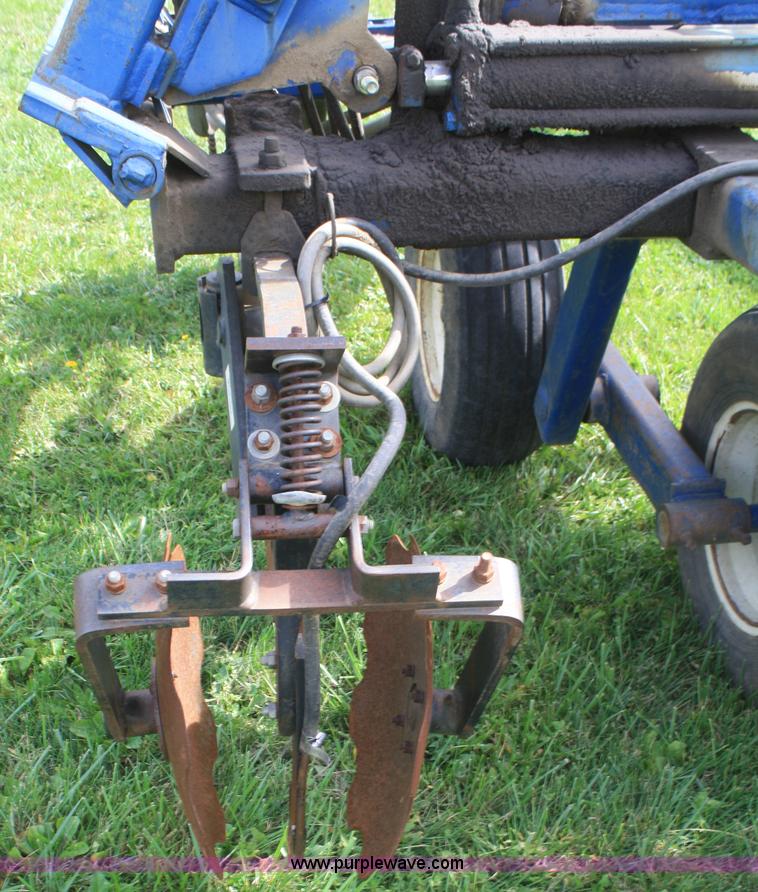 image for item F2695 Blu-Jet Landwalker anhydrous ammonia applicator