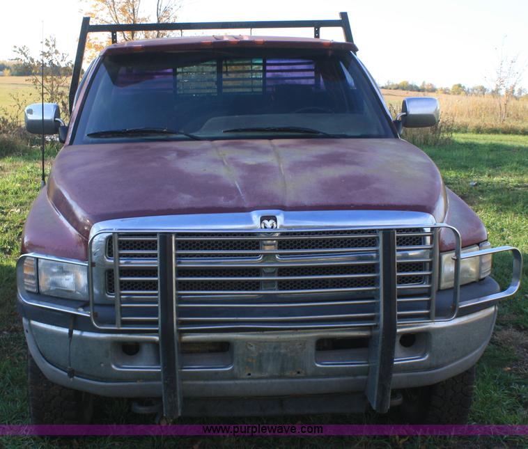 image for item F2697 1994 Dodge Ram 2500 flatbed pickup truck