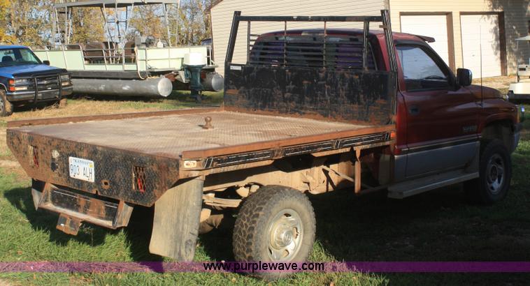 image for item F2697 1994 Dodge Ram 2500 flatbed pickup truck