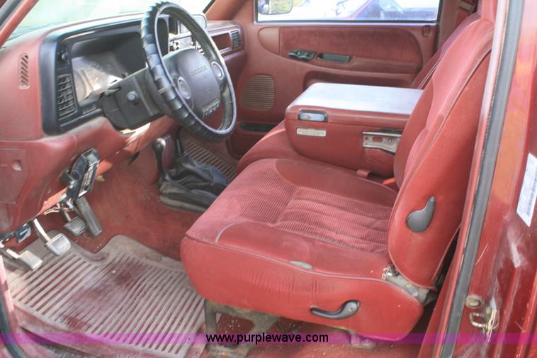 image for item F2697 1994 Dodge Ram 2500 flatbed pickup truck