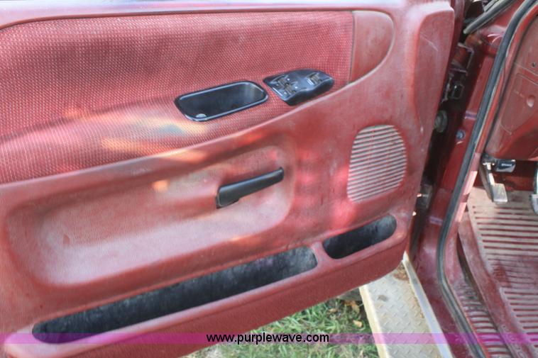 image for item F2697 1994 Dodge Ram 2500 flatbed pickup truck