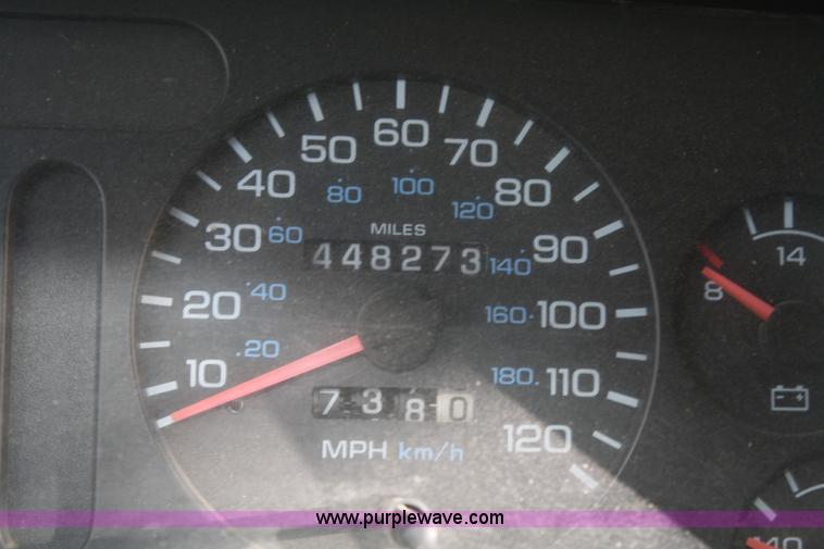 image for item F2697 1994 Dodge Ram 2500 flatbed pickup truck