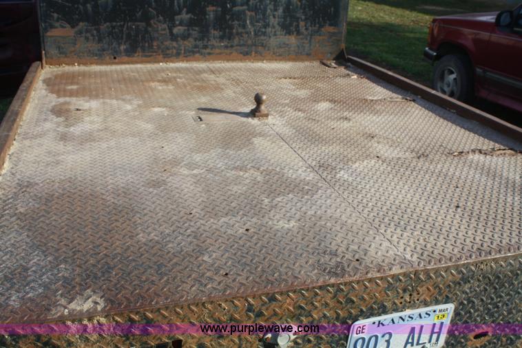 image for item F2697 1994 Dodge Ram 2500 flatbed pickup truck