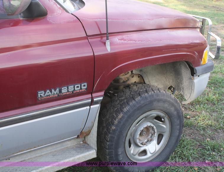 image for item F2697 1994 Dodge Ram 2500 flatbed pickup truck