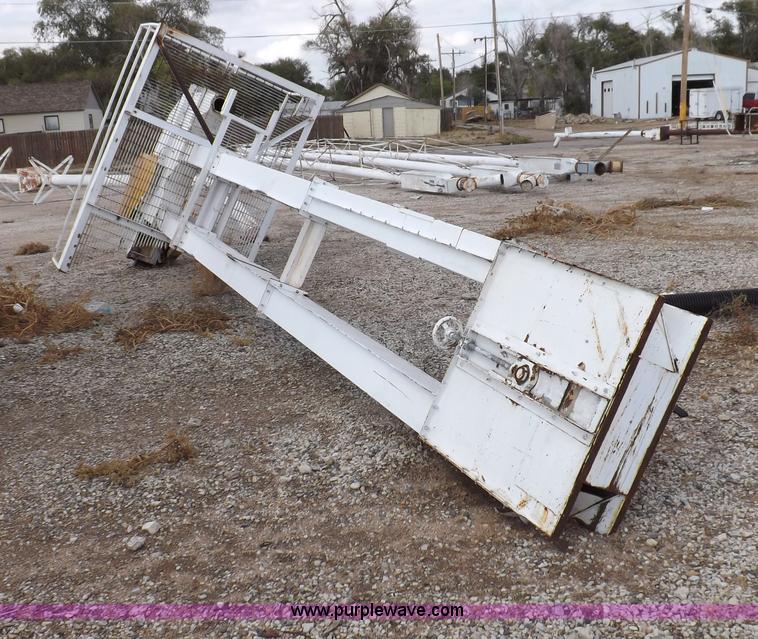 image for item F6063 Elevator leg