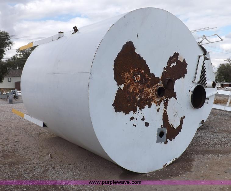 image for item F6065 Hopper bottom tank