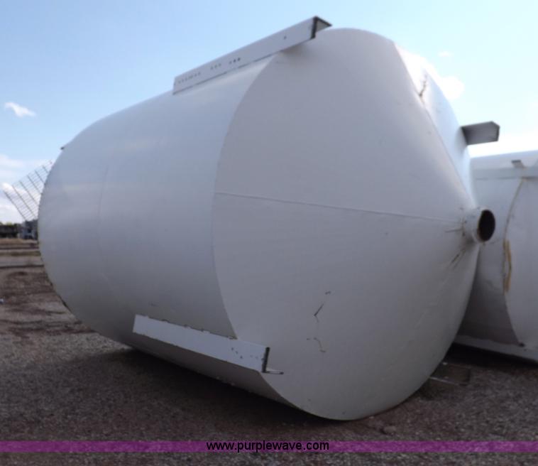 image for item F6069 Hopper bottom tank