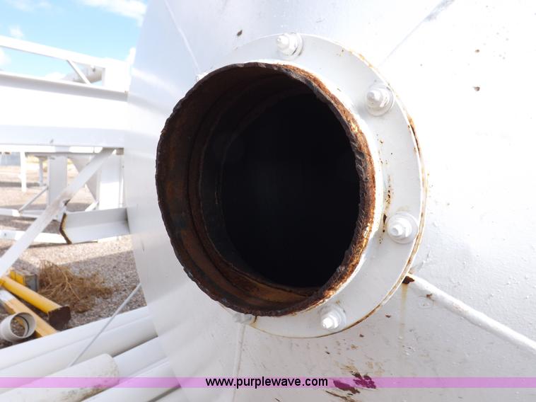 image for item F6070 Hopper bottom tank