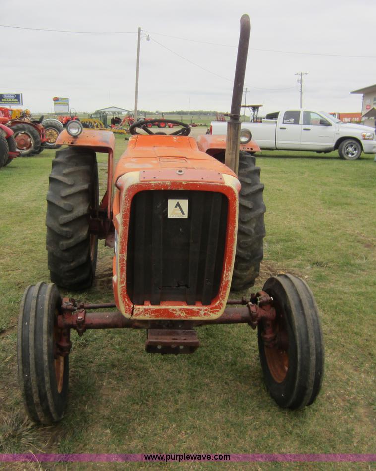 image for item F6532 Allis Chalmers 5040 tractor