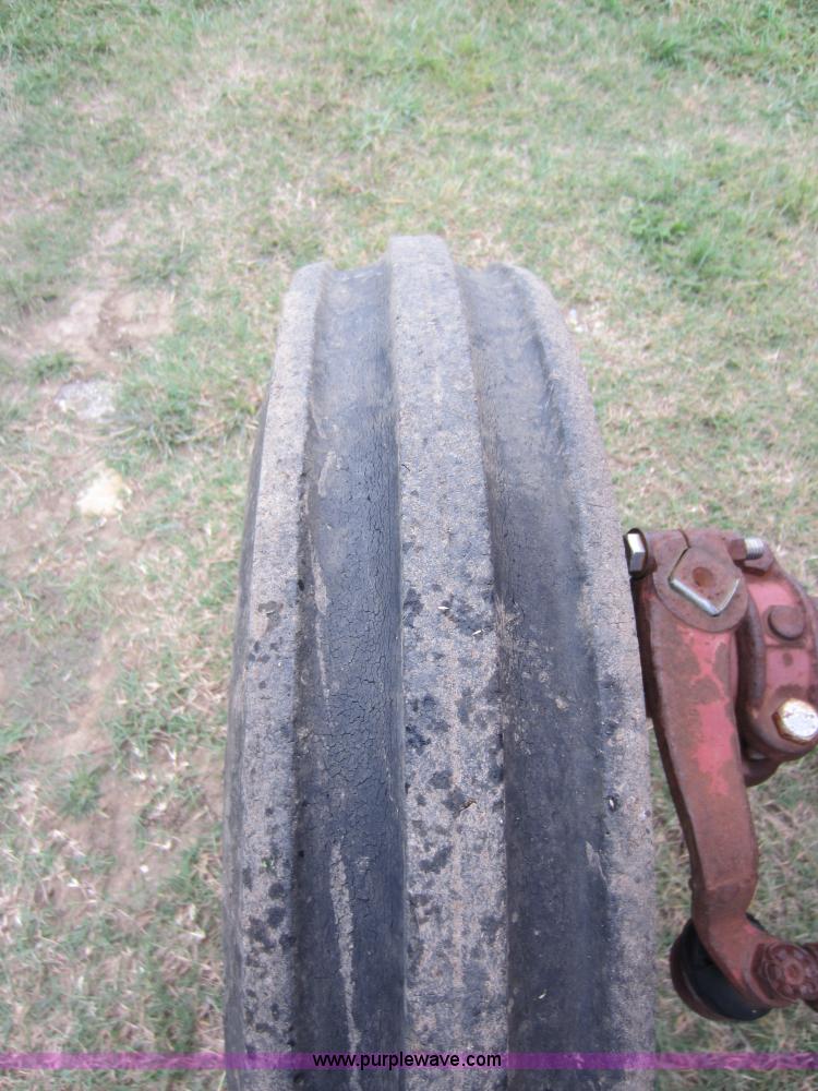 image for item F6532 Allis Chalmers 5040 tractor