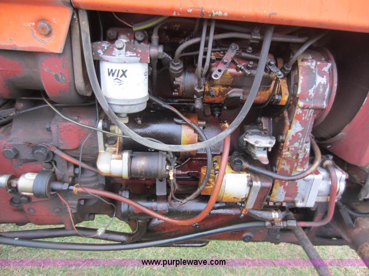 image for item F6532 Allis Chalmers 5040 tractor