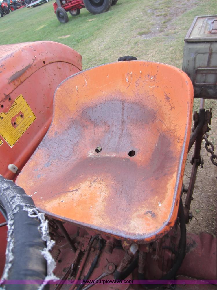 image for item F6532 Allis Chalmers 5040 tractor